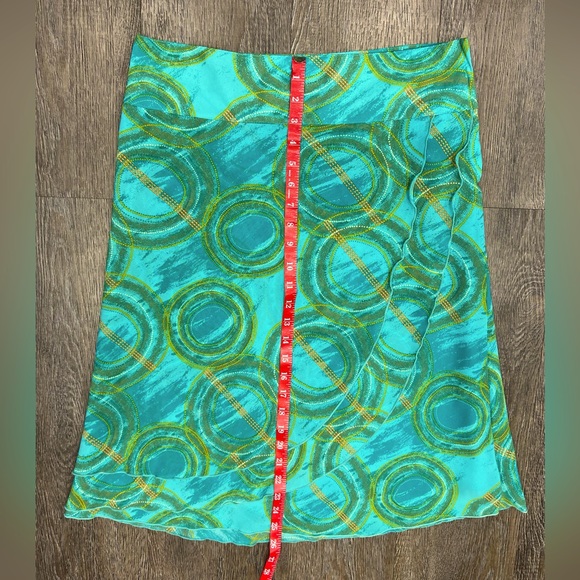 EUC European H & M skirt - Picture 4 of 7